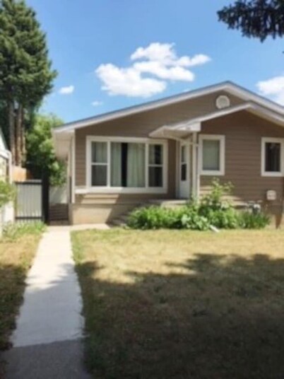 Close to Downtown 3 Bedroom Duplex