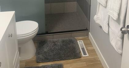 Family Friendly Cardston (whole house)!