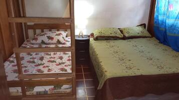 3 bedrooms, in-room safe, iron/ironing board, free WiFi