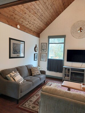 Téléviseur connecté, foyer