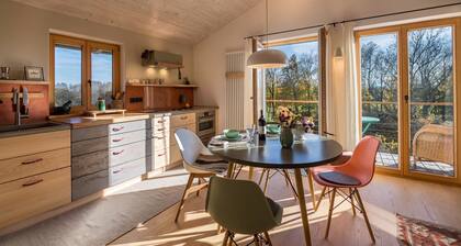 Holiday Apartment "Bei der Töpferei" with Balcony, Terrace, Garden & Wi-Fi