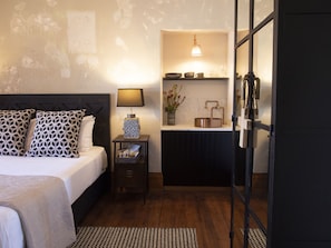 特色开间 | 埃及棉床单、高档床上用品、加厚床垫、客房内保险箱