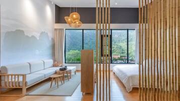 1 bedroom, minibar, desk, blackout curtains