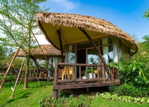 Superior tweepersoonskamer | Een minibar, een bureau, verduisterende gordijnen