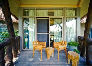 Minibar, desk, blackout curtains, iron/ironing board - Sumlodol Hengqin Camping Town (Zhuhai)