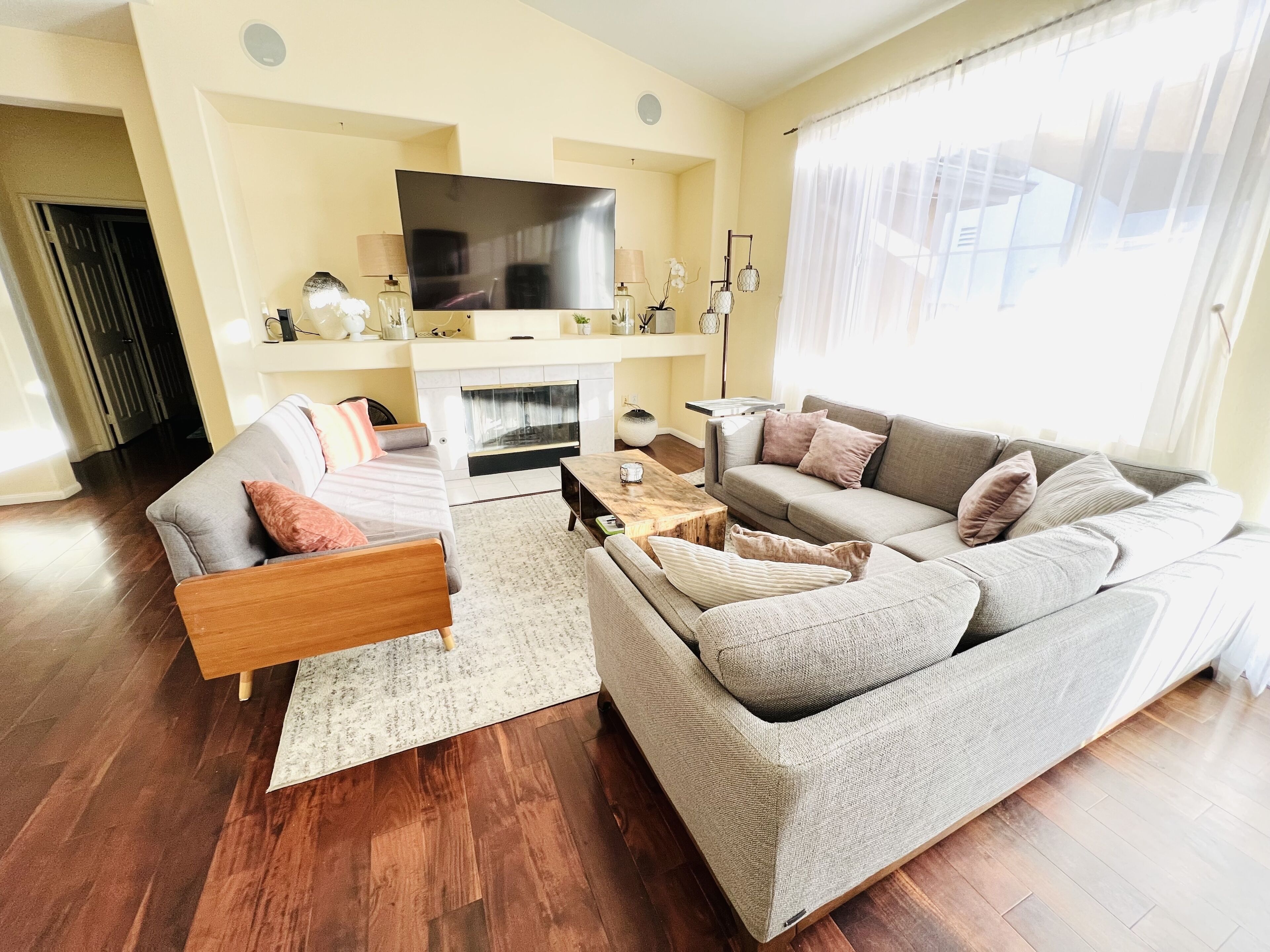 1-Story Cottage 6-min to Beach & Old Town Ventura