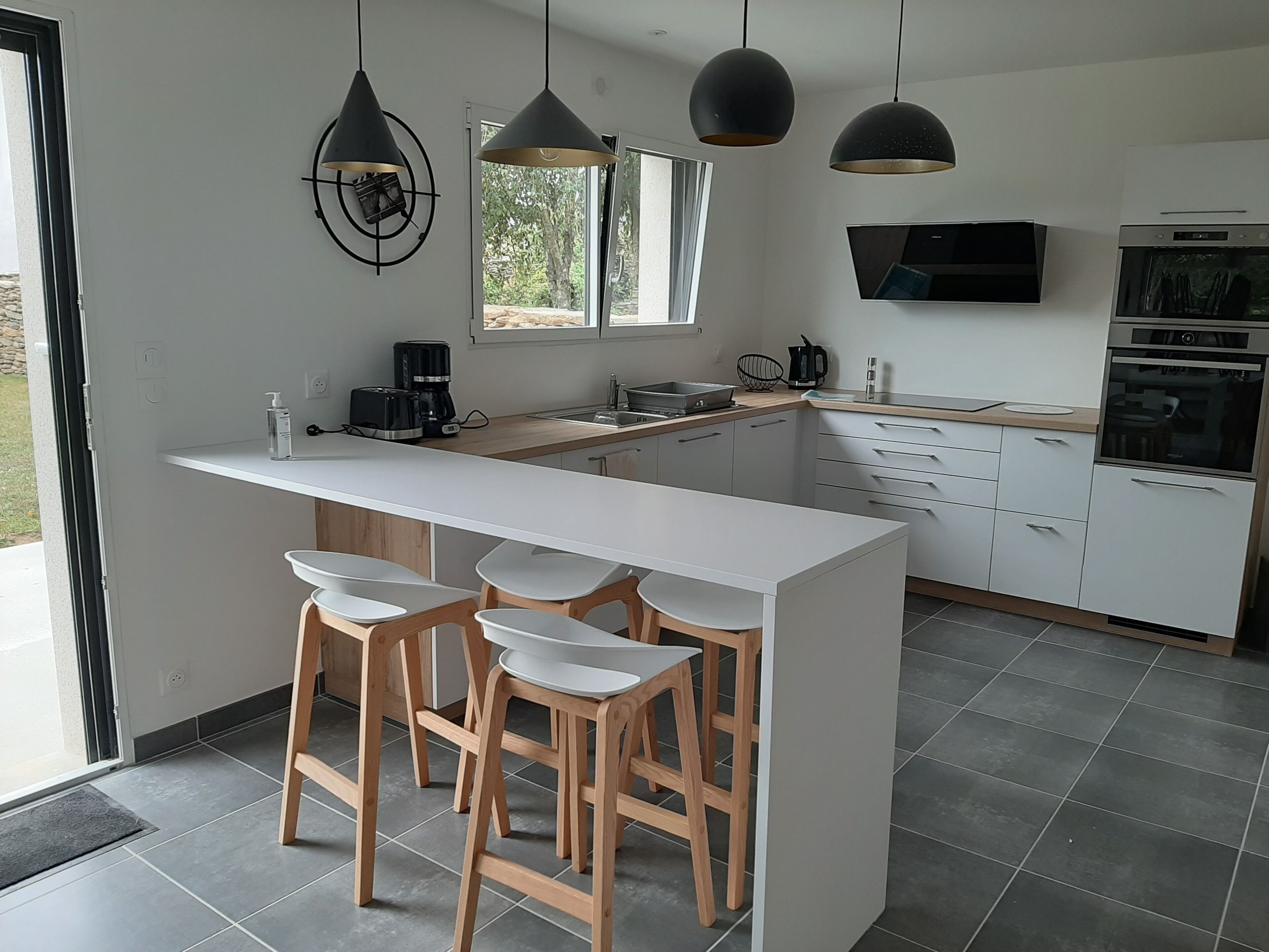 冰箱、微波炉、烤箱、炉灶