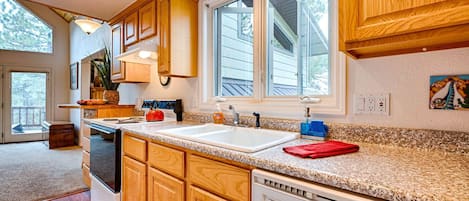 Fridge, microwave, dishwasher, coffee/tea maker