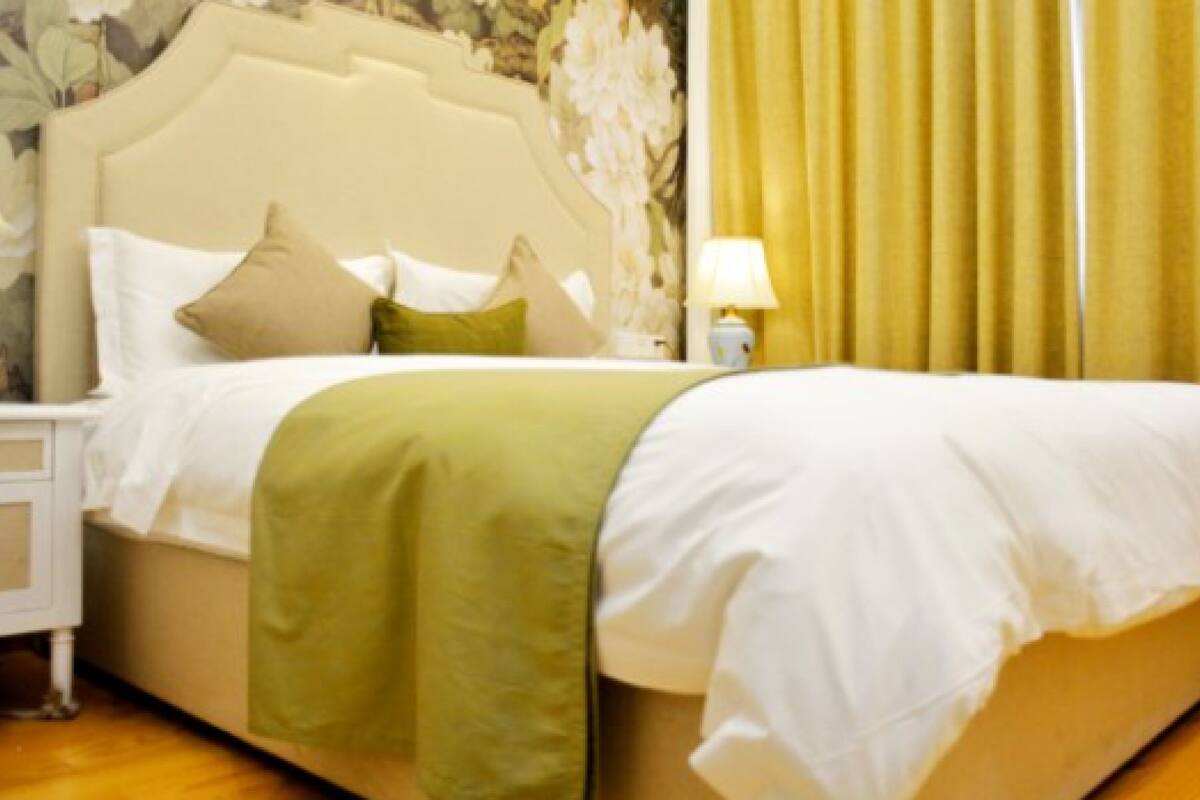 Standard Double Room | Minibar, desk, blackout drapes, iron/ironing board