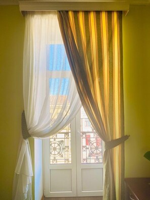 Iron/ironing board, free WiFi - Piterskaya Club Hotel (St. Petersburg)