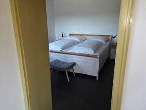 2 soveværelser, weekendseng, sengetøj