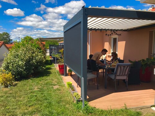 Maison et jardin calmes pour 5 près des volcans