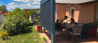 Quiet house and garden for 5 near the volcanoes