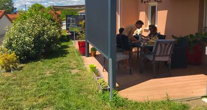 Maison et jardin calmes pour 5 prĂšs des volcans
