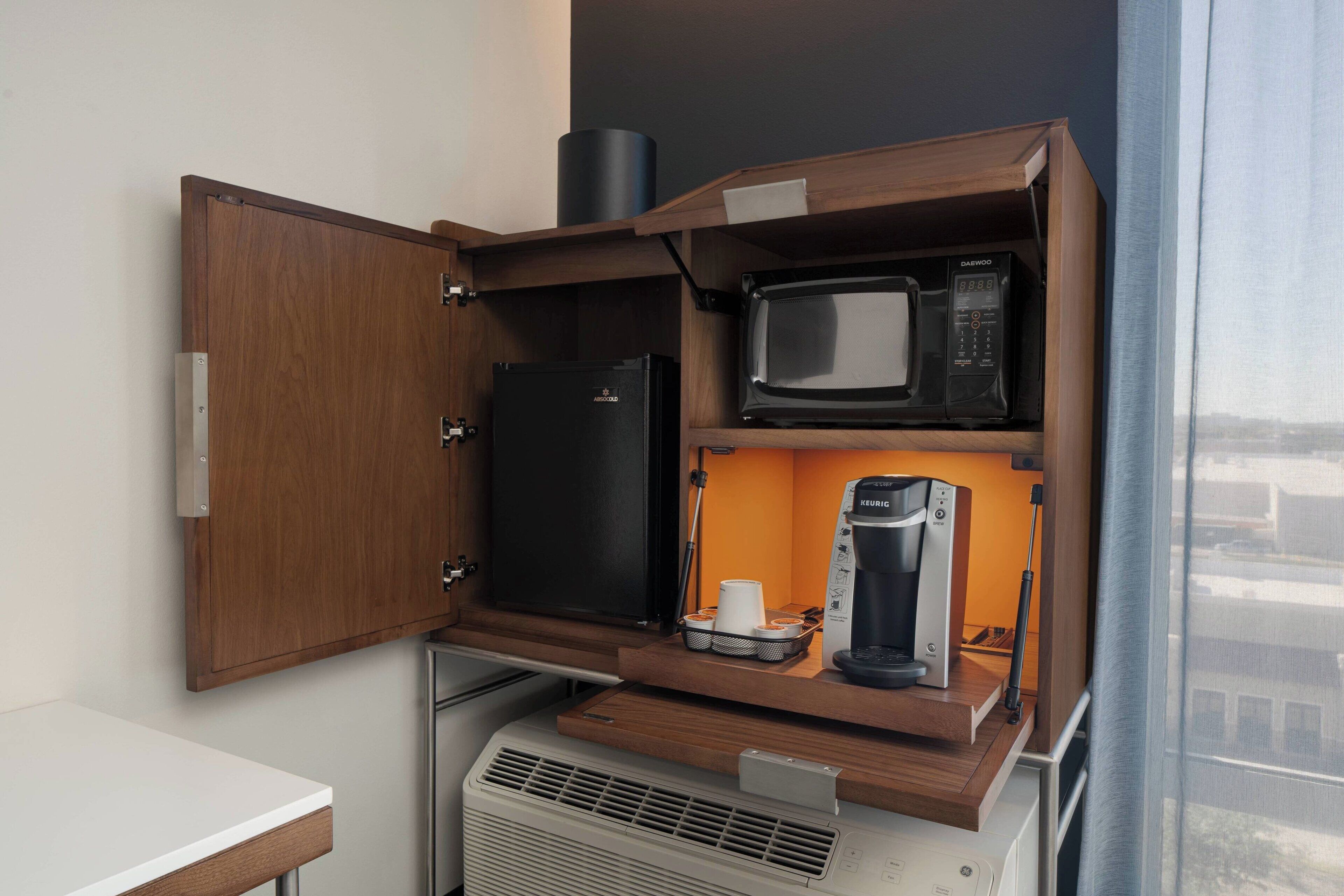 1 bedroom, egyptian cotton sheets, premium bedding, down duvets