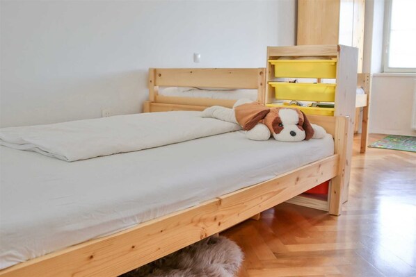 2 camere, ferro/asse da stiro, Wi-Fi gratuito