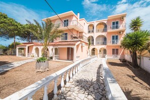 Exterior - Southgate 8 (corfu)