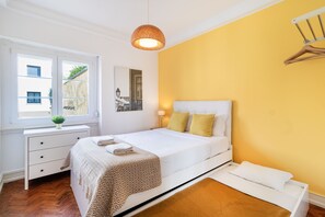 3 bedrooms, iron/ironing board, free WiFi, bed sheets
