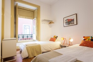 2 habitaciones, tabla de planchar con plancha y wifi gratis 