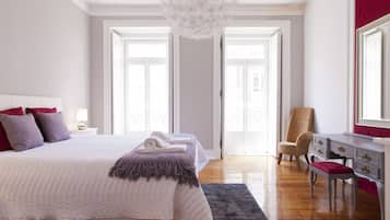 6 bedrooms, iron/ironing board, free WiFi, bed sheets