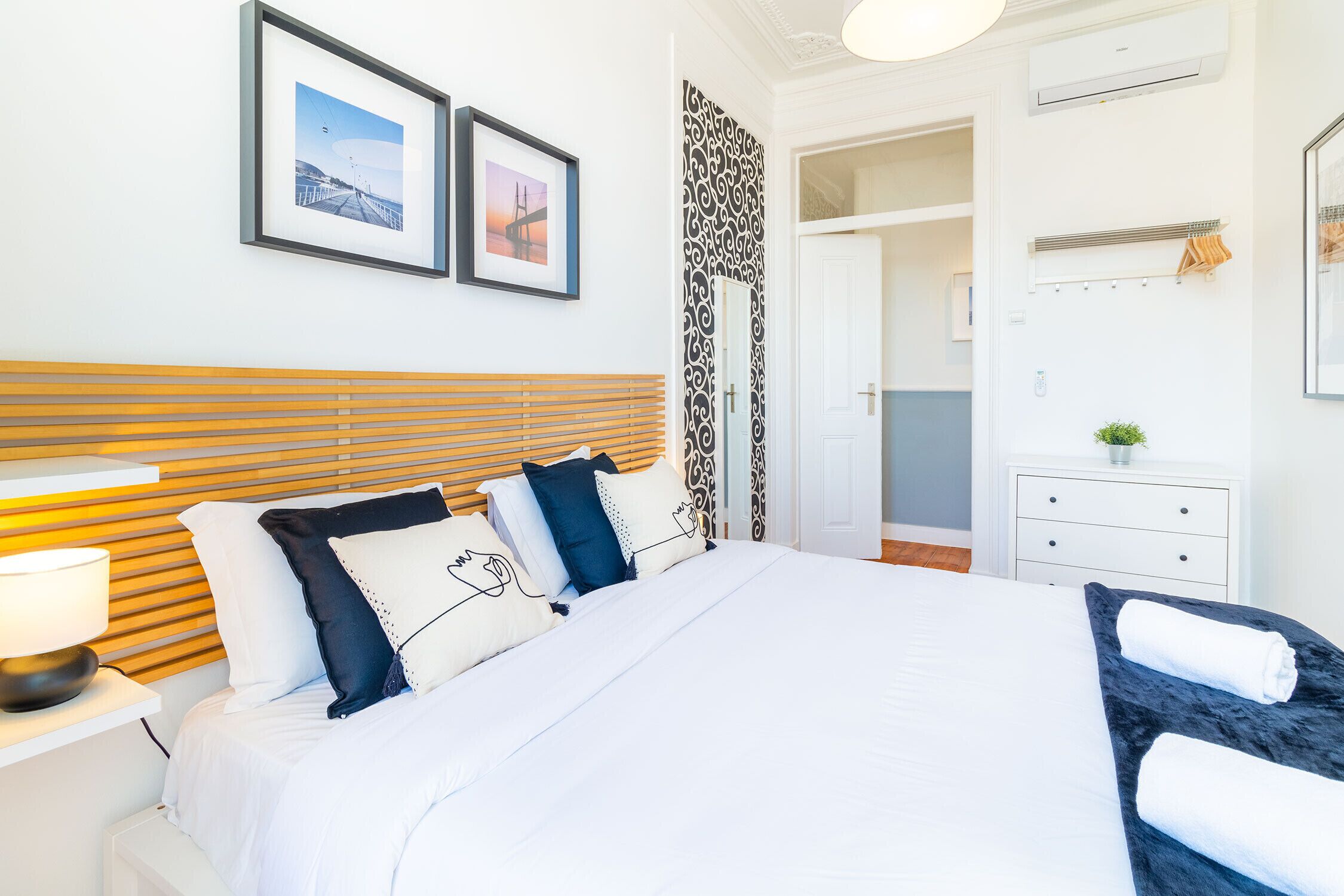 6 slaapkamers, een strijkplank/strijkijzer, gratis wifi, beddengoed