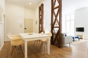Interior - Central Downtown 1D up to 17guests by Central Hill (Lisboa ciudad)