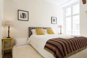 5 quartos, ferros/tábuas de passar roupa, Wi-Fi de cortesia