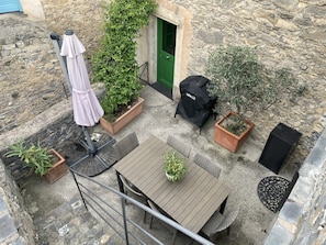 Outdoor dining - Pure relaxation: "Terrazzi" apartment - peace, pleasure & pool between the mountains and the sea (Colletta di Castelbianco)