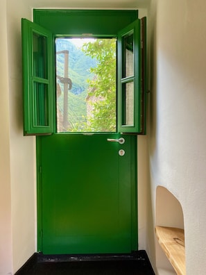 Interior - Pure relaxation: "Terrazzi" apartment - peace, pleasure & pool between the mountains and the sea (Colletta di Castelbianco)