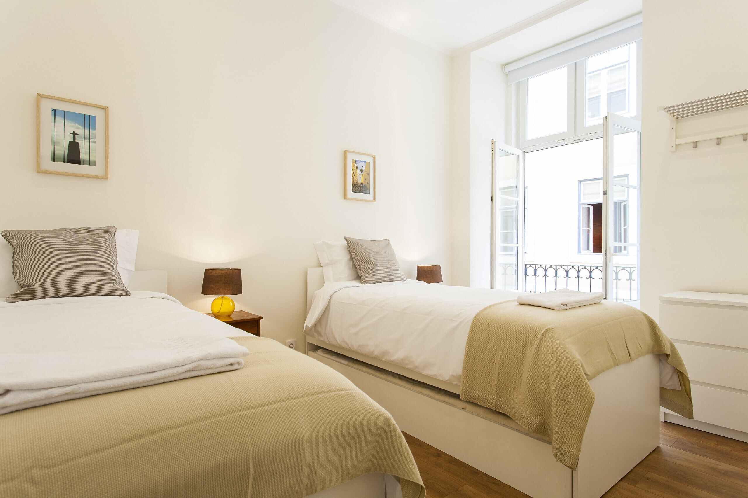 4 Schlafzimmer, Bügeleisen/Bügelbrett, kostenloses WLAN, Bettwäsche