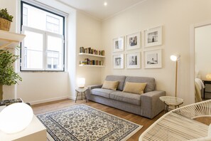 TV - Central Downtown 3E up to 13guests by Central Hill (Lisboa ciudad)