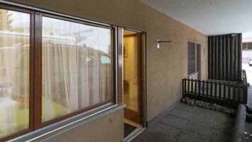 Appartamento (Cleaning Fee 80 CHF) | Terrazza/patio