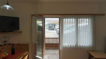 Apartment Raimann (Cleaning Fee 80 CHF) | Terrace/patio