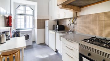 Fridge, microwave, oven, dishwasher