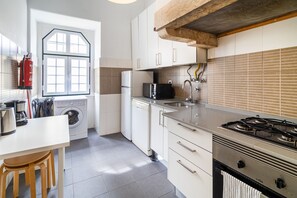 Fridge, microwave, oven, dishwasher