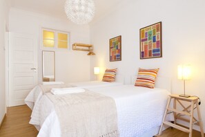 5 chambres, fer et planche à repasser, Wi-Fi gratuit, draps fournis