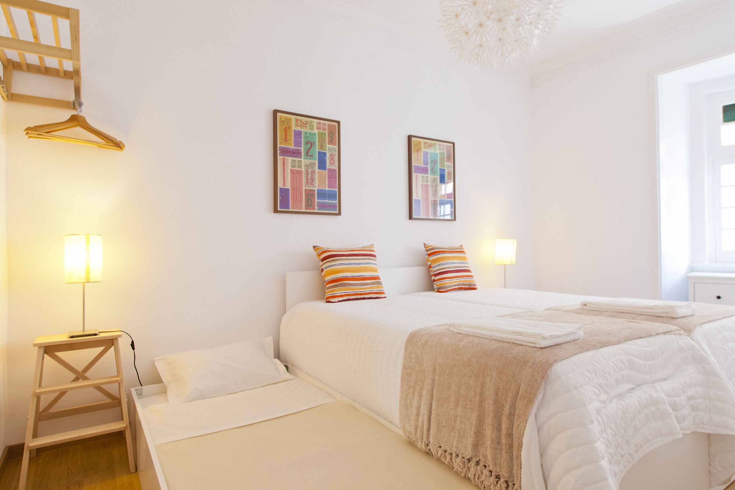 5 chambres, fer et planche à repasser, Wi-Fi gratuit, draps fournis