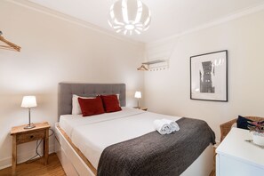 3 habitaciones, tabla de planchar con plancha y wifi gratis 
