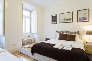 4 habitaciones, tabla de planchar con plancha y wifi gratis 
