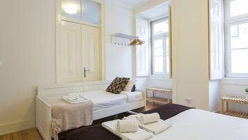 5 slaapkamers, een strijkplank/strijkijzer, gratis wifi