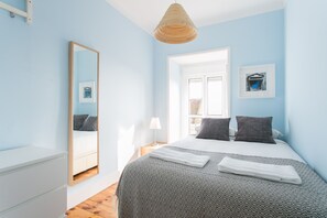 4 bedrooms, iron/ironing board, free WiFi