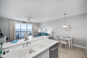 TV - 2107 Celadon. Beach Chair Service Included. Exceptional Property! (Panama City Beach)