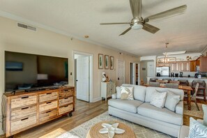 TV - 2 Bedroom in Ocean Villa Resort -  Beautifully decorated and appointed condo with amazing views! (Panama City Beach)
