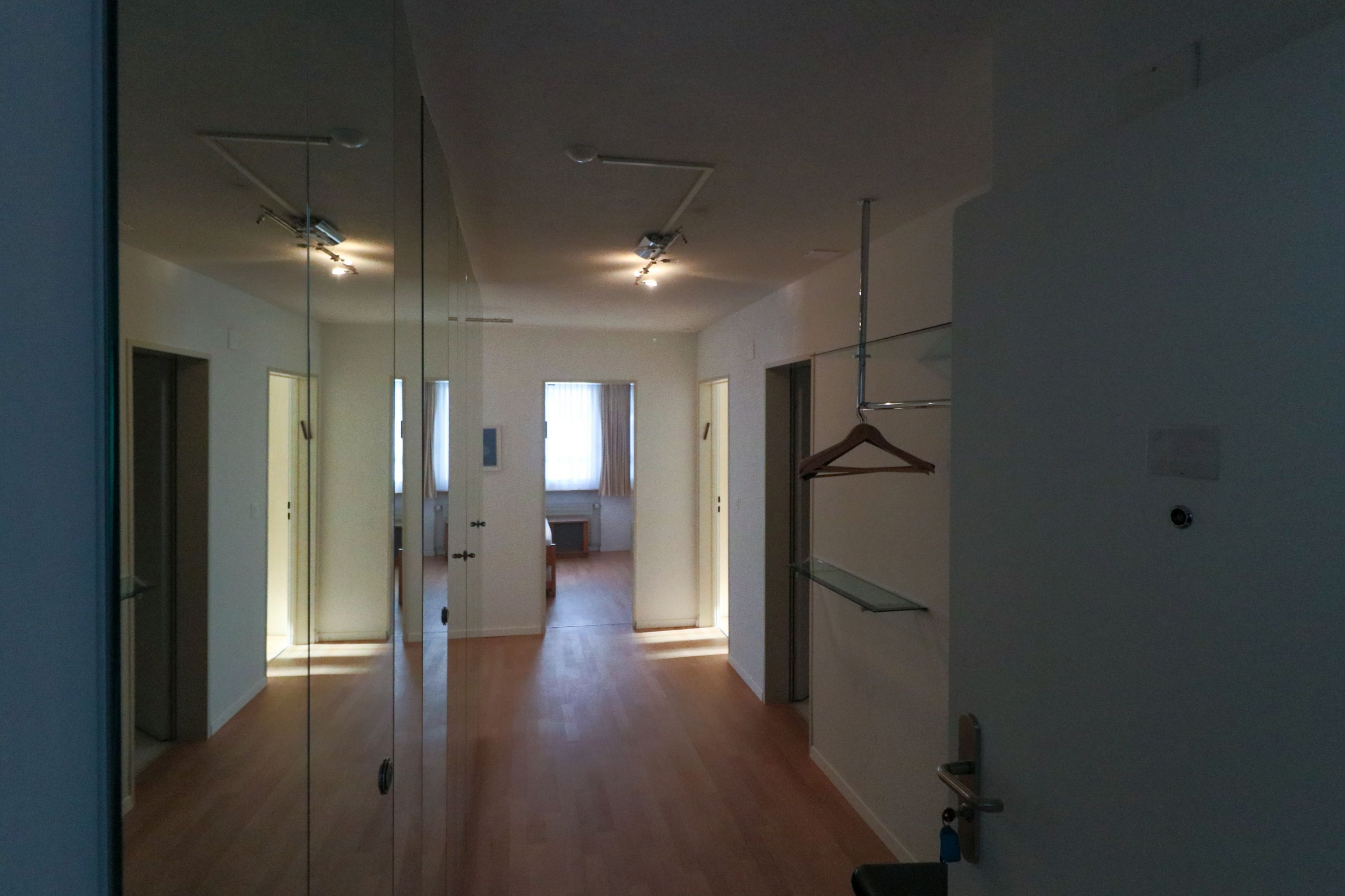 Apartamento (Cleaning Fee 70 CHF) | Área de estar | TV de tela plana