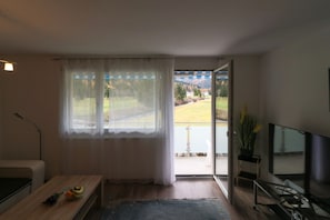 Appartement (Cleaning Fee 150 CHF) | Balcon
