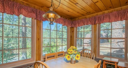 Big Bear Retreat - 2 Fireplaces, Deck, Barbecue, Fenced Yard