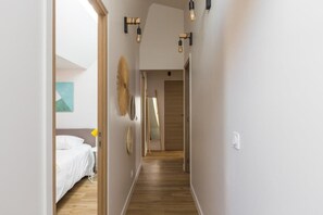 5 bedrooms, iron/ironing board, travel crib, WiFi - PHILIPPE AUGUSTE LOFT 4 - Loft for 12 - 5 rooms - BASTILLE - PÈRE LACHAISE (Paris)