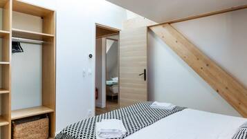 5 chambres, fer et planche à repasser, lit parapluie, Wi-Fi