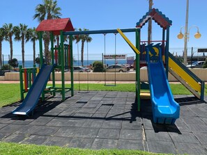 Children’s area - Apartamentos Aloha Playa Estudio 912 (Benalmádena)