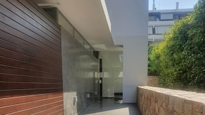 Unclassified image, 4 of 41, button - 3-BR Apt with Private Pool and Sea View (Vari-Voula-Vouliagmeni)